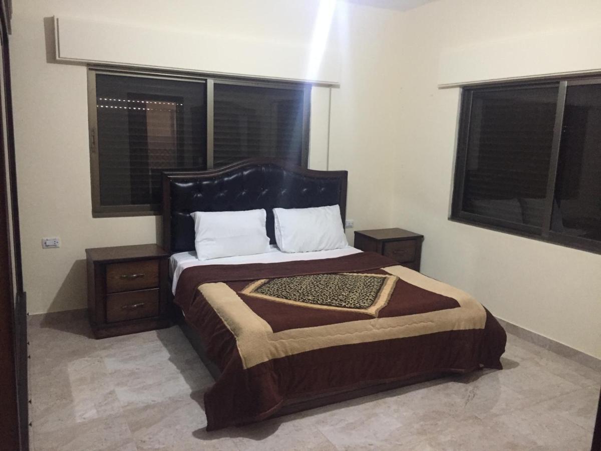 Ayola Apartment Мадаба Екстер'єр фото